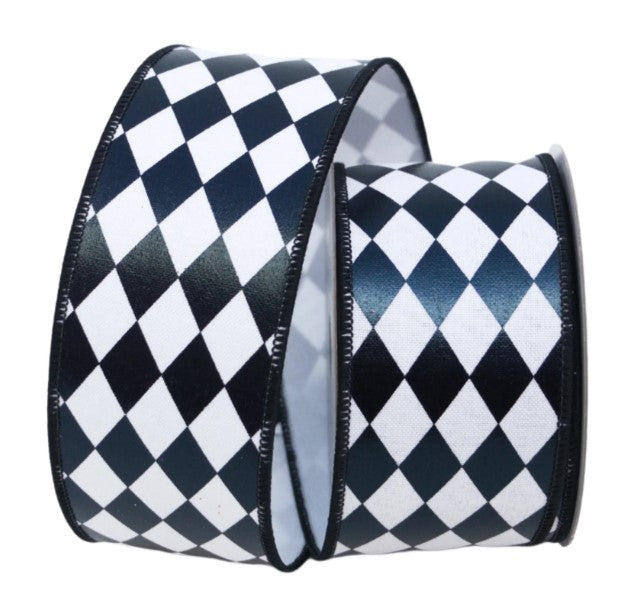 a black and white checkered pattern on a ribbon.
