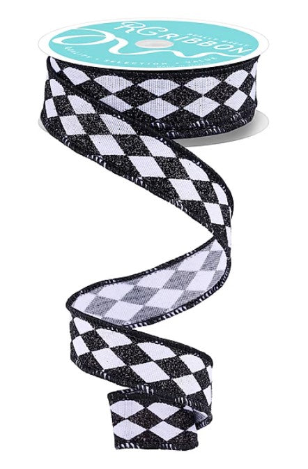 a black and white checkered pattern on a ribbon.