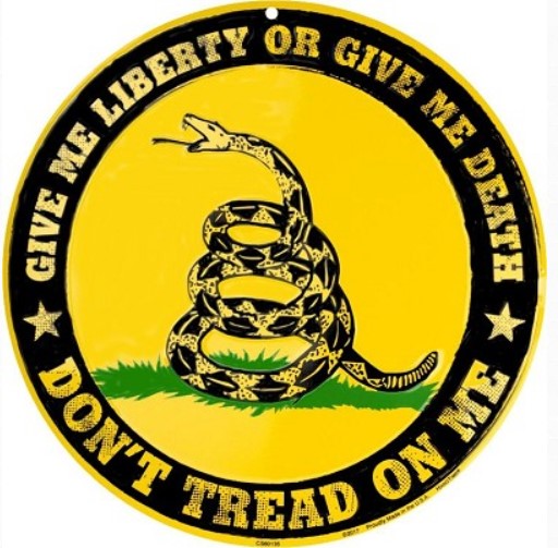 a don't tread on me sign with a snake on it